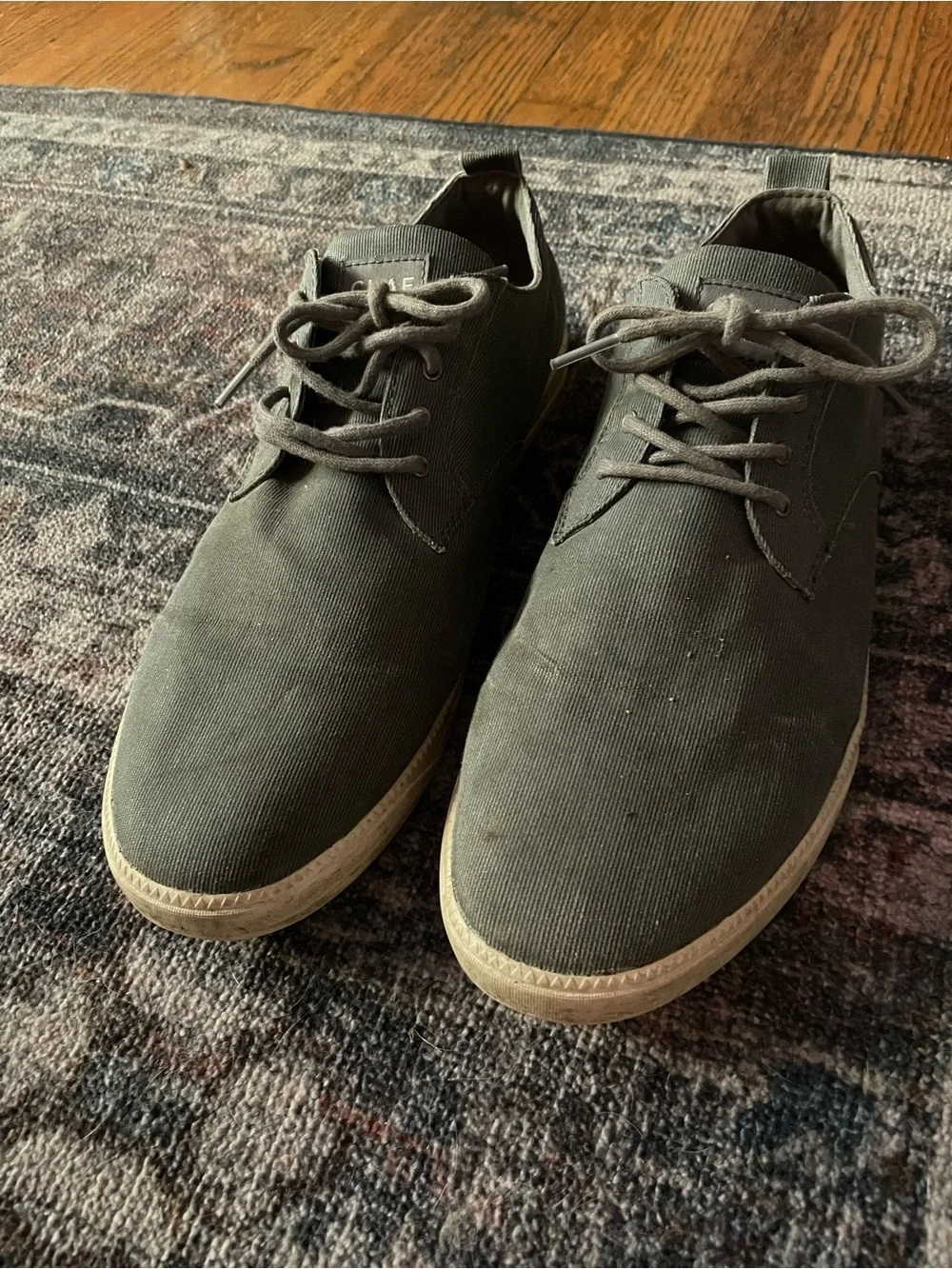 Ellington sneakers